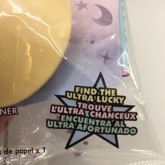 Lucky Fortune Wear Your Luck Mystery Pack New - Picture 4 of 9